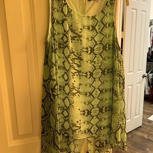 Jennifer Lopez Flowey Lime/Brown blouse - Size Large